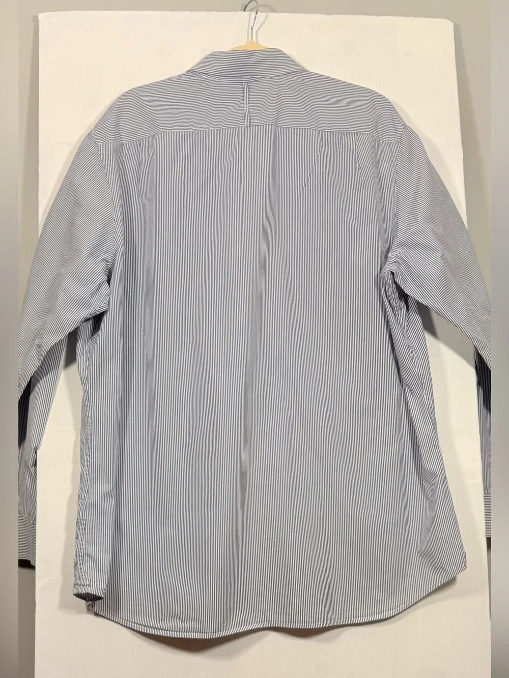Banana Republic classic button